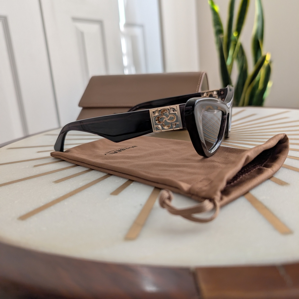 NIB Burberry Black Cat-Eye Sunglasses - Picture 12 of 15